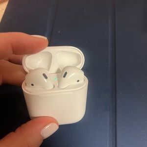 Apple AirPods 2nd generation